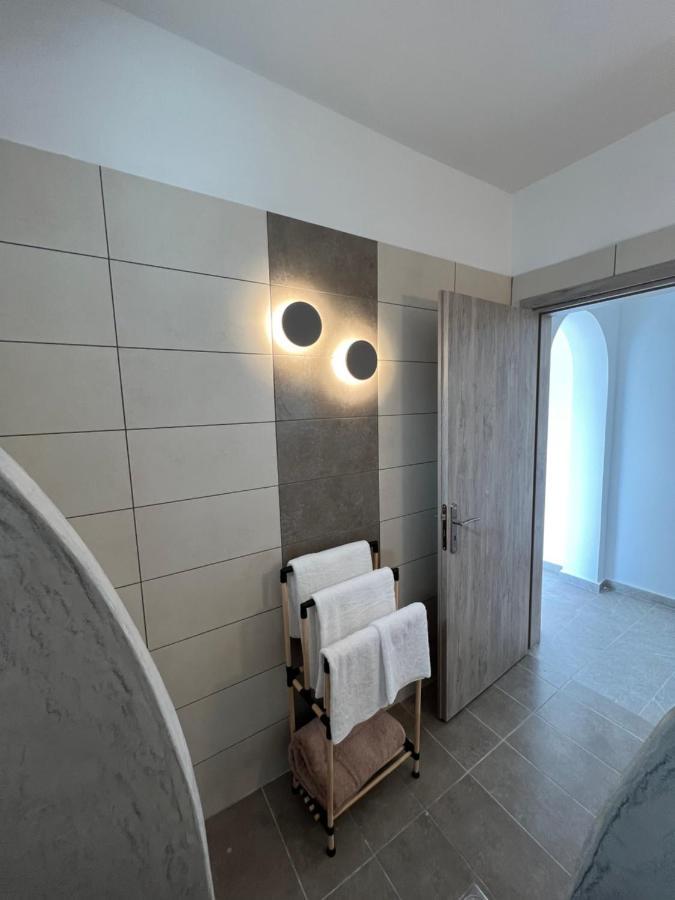 Petit Homme By Andreas Apartment Perissa  Exterior photo